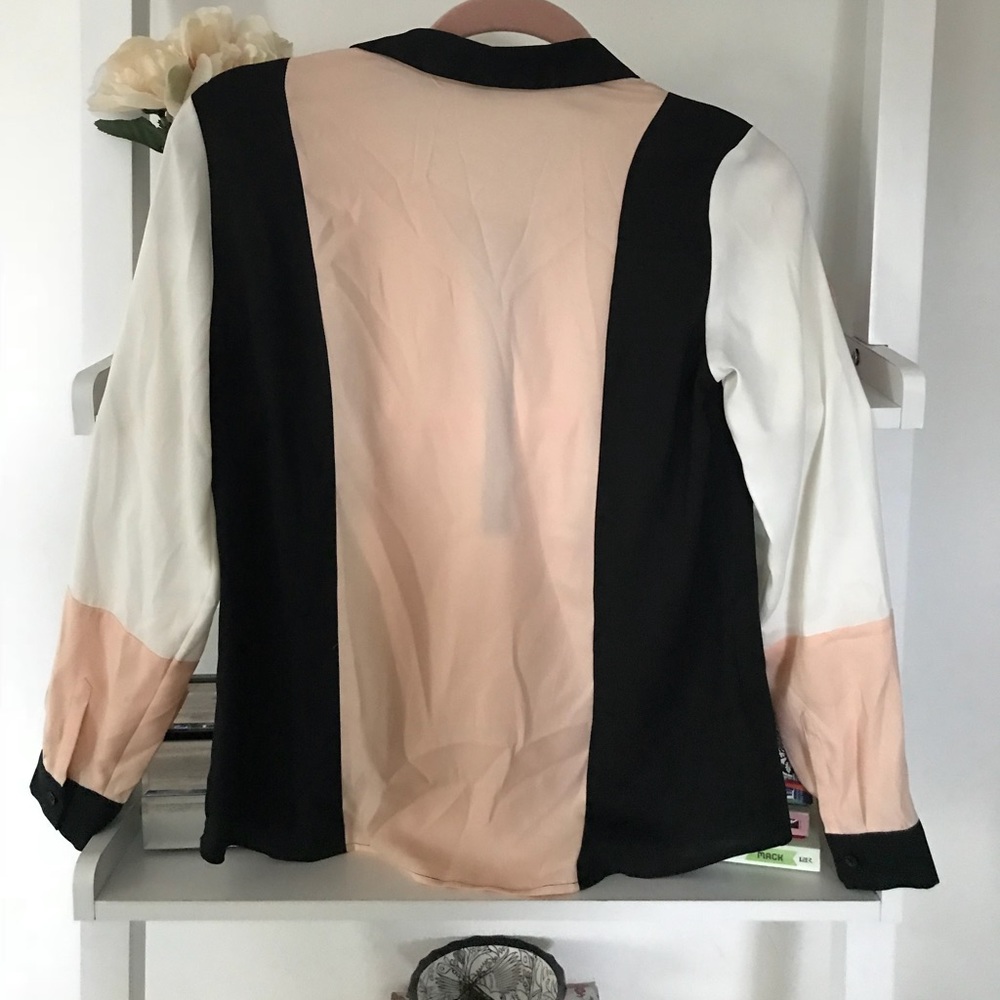 Color block blouse - Picture 3 of 5